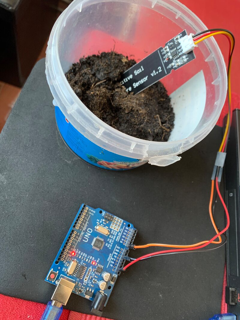 Capacitive soil moisture sensor. Soil moisture measurement